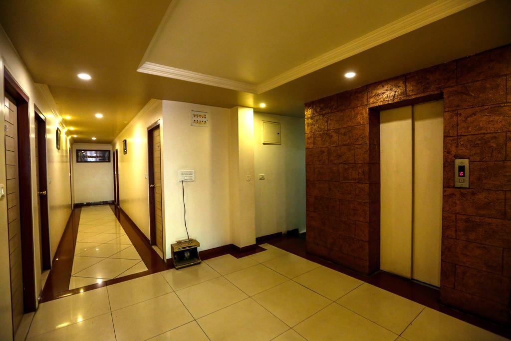 בהופאל Hotel Rajlaxmi מראה חיצוני תמונה