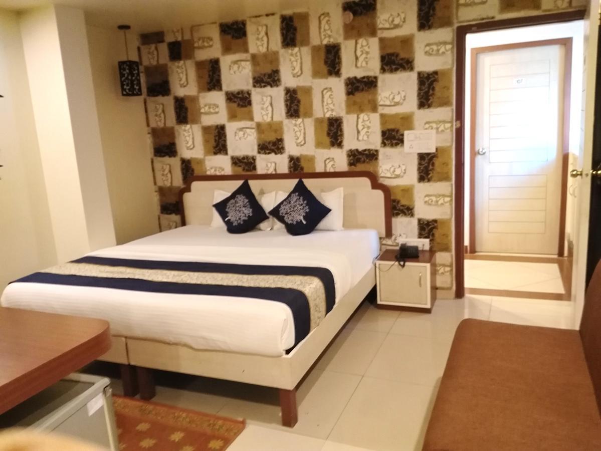 בהופאל Hotel Rajlaxmi מראה חיצוני תמונה