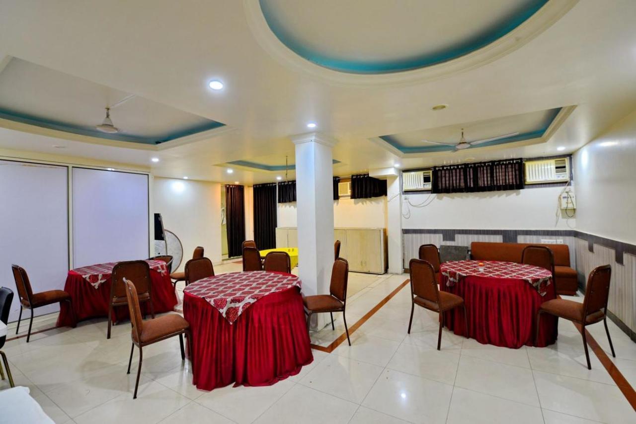 בהופאל Hotel Rajlaxmi מראה חיצוני תמונה