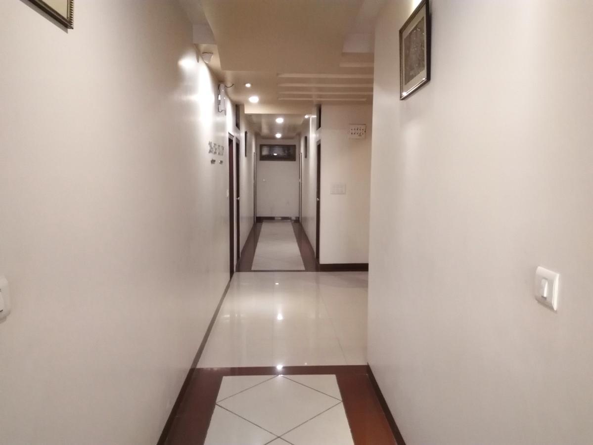 בהופאל Hotel Rajlaxmi מראה חיצוני תמונה